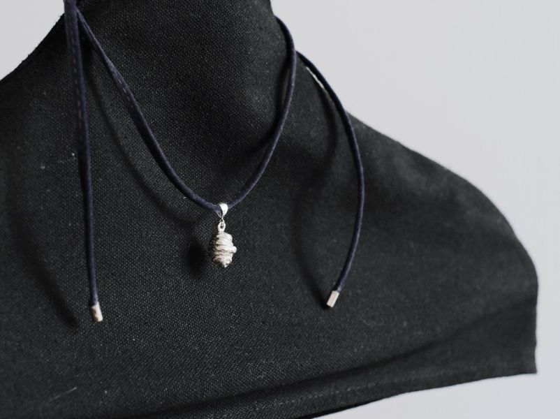 MUCAO｜石斛項鍊 絨繩款 (純銀) 