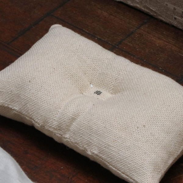 步野 Wild Fabric｜讀布 | 小枕頭 