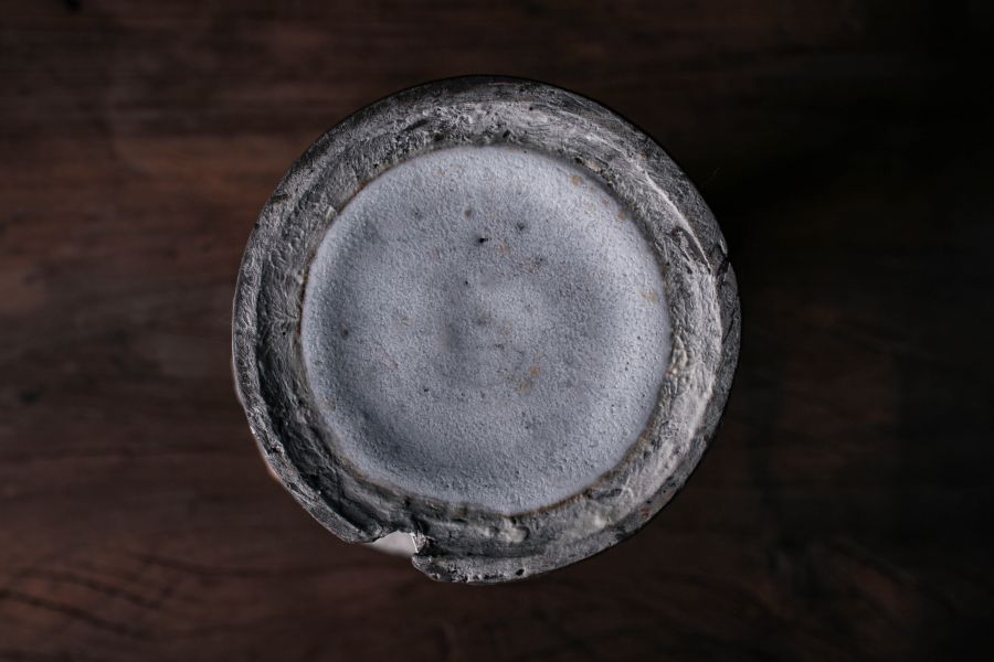 望氣｜白化妝土直立花器 
