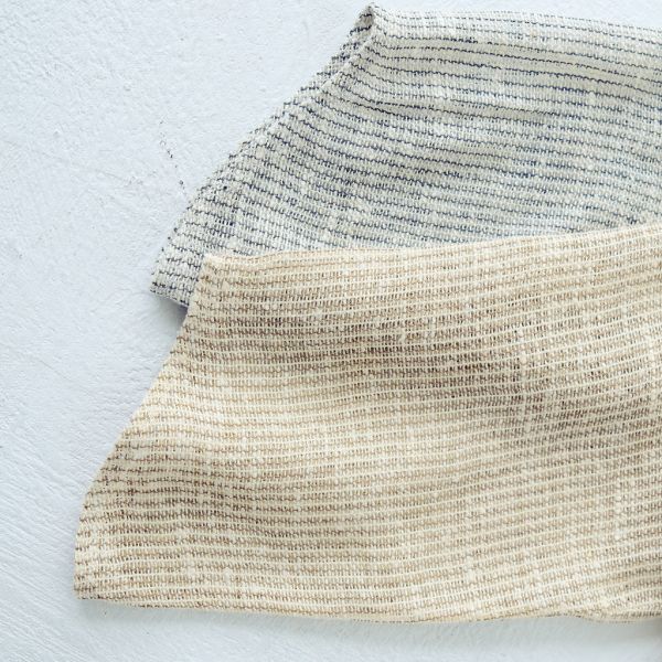 川衣 WEAR BEING｜牧服者 短版袖口弧型剪裁絲棉上衣 