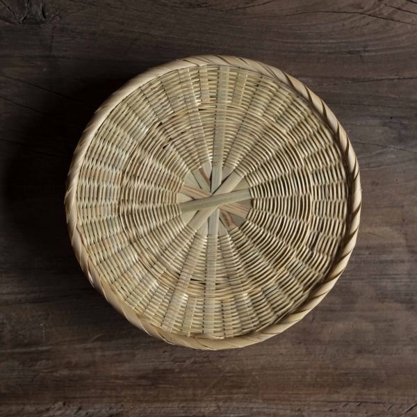 竹編織高台 