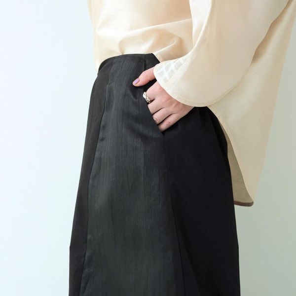 川衣 WEAR BEING｜拼接弧型寬版葉形褲(黑) 