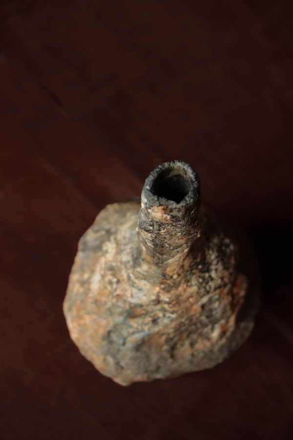 張育臺｜埋物Burial｜長頸瓶器 