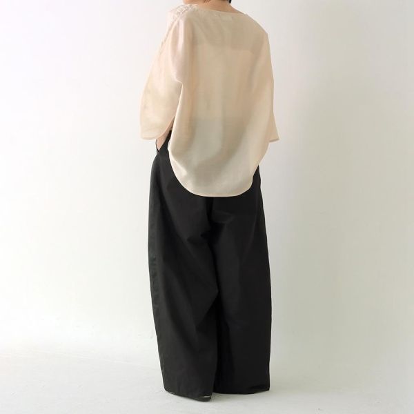 川衣 WEAR BEING｜拼接弧型寬版葉形褲(黑) 
