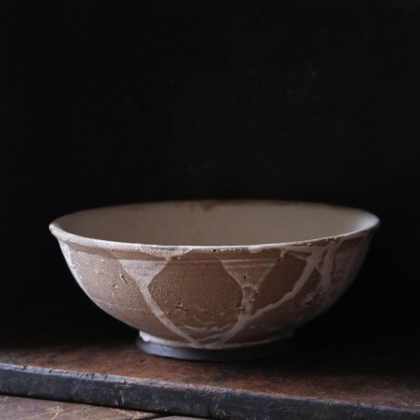 望氣｜杏白釉中碗 