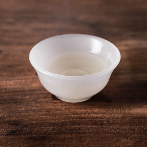 白玉琉璃茶杯 
