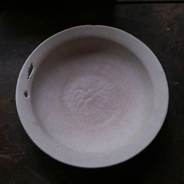 望氣｜杏白釉大盤 