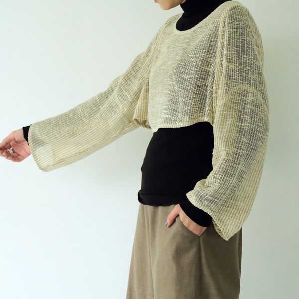 川衣 WEAR BEING｜牧服者 短版袖口弧型剪裁絲棉上衣 