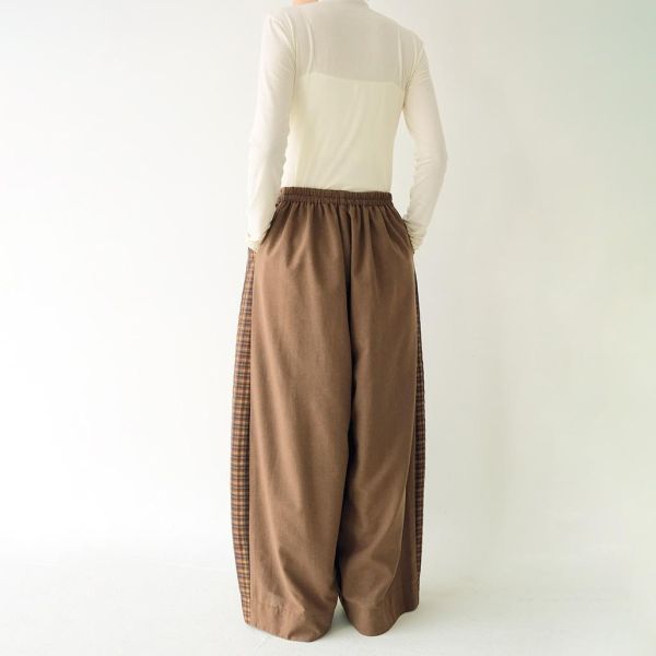 川衣 WEAR BEING｜拼接弧型寬版葉形褲(咖) 