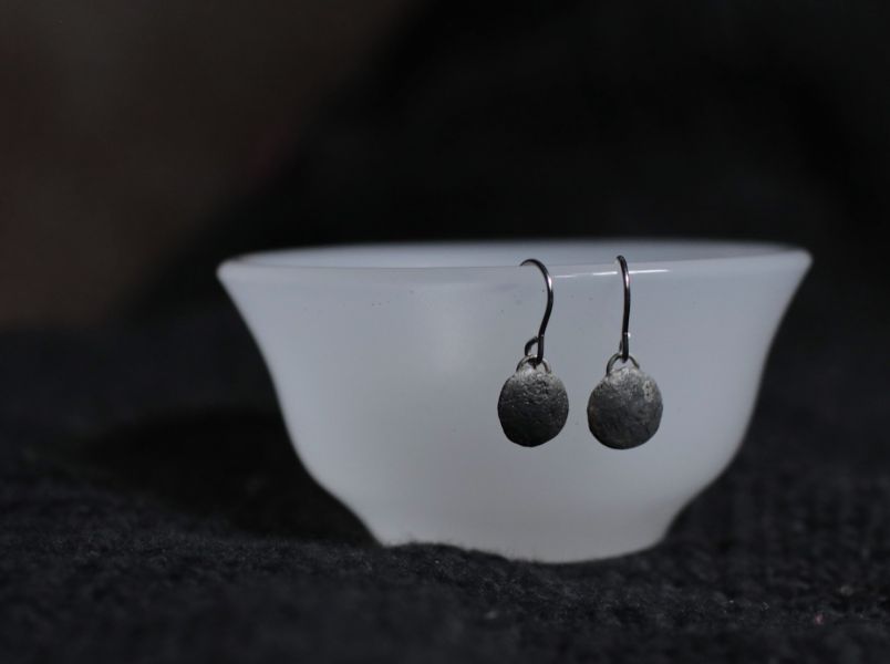 伴哲生錫飾品＿小圓片耳環 