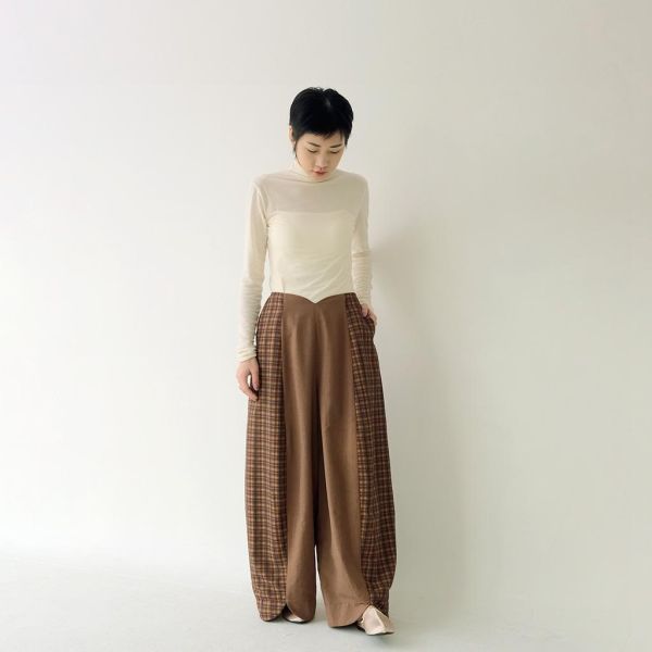 川衣 WEAR BEING｜拼接弧型寬版葉形褲(咖) 