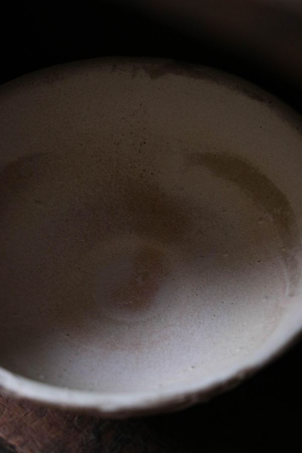 望氣｜杏白釉中碗 