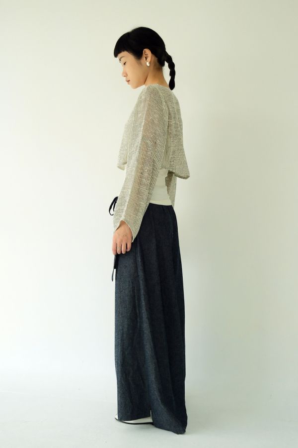 川衣 WEAR BEING｜牧服者 短版袖口弧型剪裁絲棉上衣 