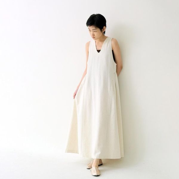 川衣 WEAR BEING｜中亞削肩背心洋裝(米白) 