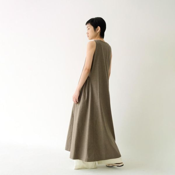 川衣 WEAR BEING｜中亞削肩背心洋裝(咖) 