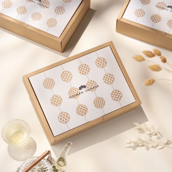 烏龍茶鳳梨酥 8入禮盒 · 清香烏龍入餅皮 