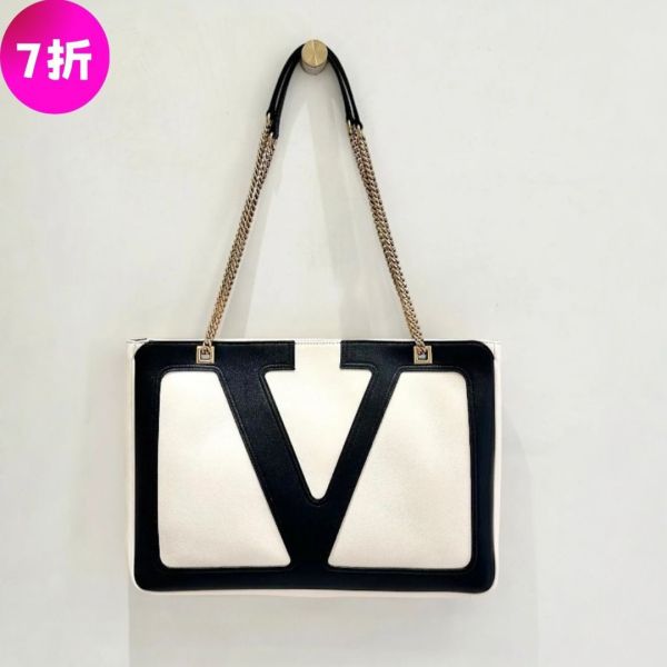 Valentino Garavani 小款軟羊皮 VIVA Superstar 包 黑色配白色 Valentino,Viva Superstar包,小型購物包,Nappa羊皮手袋,VLogo購物包,義大利製造,精品平行輸入,100%真品,專櫃真品保證,台灣精品代購