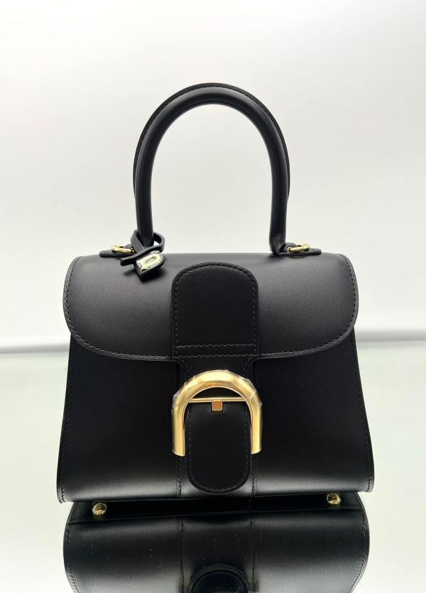 Delvaux 迷你 Box 小牛皮 Brillant 包    黑色 Delvaux 迷你 Box 小牛皮 Brillant 包



黑色