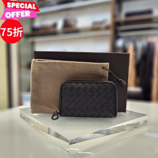 Bottega Veneta 473010 小款牛皮多夾層零錢卡夾  黑色 Bottega Veneta 零錢包、BV 卡夾、牛皮名片夾、小型精品皮件、BOTTEGA VENETA 真品、義大利精品小皮件、精品配件推薦、精品卡夾推薦、100% 真品、台灣精品代購