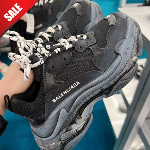 Balenciaga 544351 女款 Triple S  水晶透明鞋底老爹運動鞋  黑色  EU 34/35/36/37/40 Balenciaga 544351 Triple S 女款
水晶透明鞋底老爹運動鞋