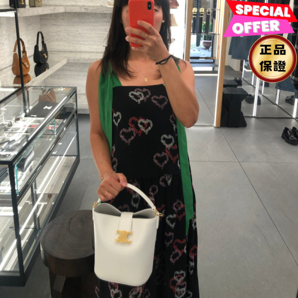 Celine Louise 119173 小款光滑牛皮水桶包 北極白 Celine、Louise、手提包、牛皮包、精品包包、平行輸入、精品平行輸入、100%真品、專櫃真品保證、精品折扣、優惠精品價格、限時優惠、快速配送、台灣精品代購