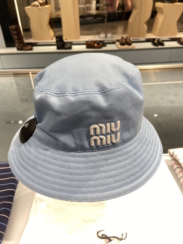 Miu Miu 女款 5HC196 斜紋布漁夫帽    馬卡龍藍色    S/M/L Miu Miu 女款 5HC196 斜紋布漁夫帽



天藍色