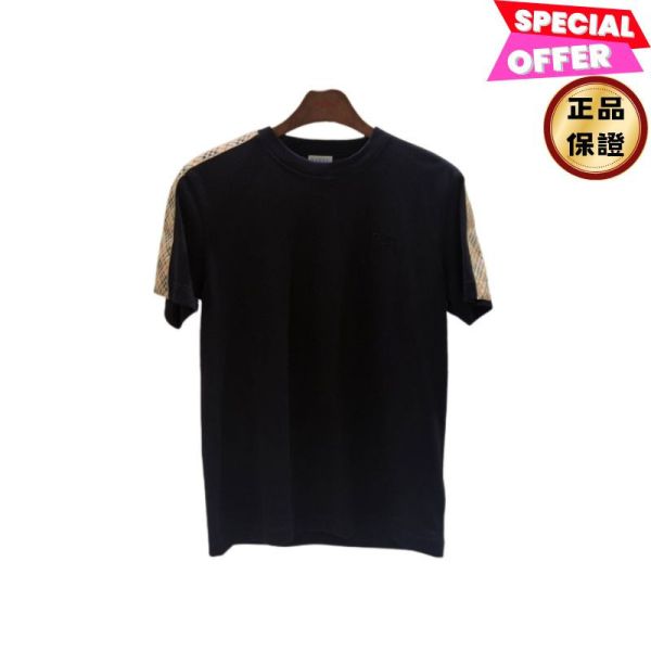 Burberry 81062481 男款修身格紋裝飾棉質短袖 T-shirt 上衣  黑色  S/M/L/XL Burberry T-shirt、騎士標誌上衣、EKD 印花、Burberry 棉 T、精品男裝、限量 T-shirt、Burberry 黑 T、英國精品、時尚短袖、潮流穿搭、100% 真品、專櫃正品保證、平行輸入精品、Burberry 限量系列
