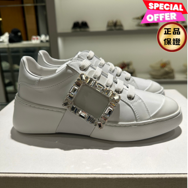 Roger Vivier 女款 Viv Skate Strass 水晶方釦軟皮運動鞋    EU 35/35.5/36/36.5/37/37.5/38/38.5 Roger Vivier Viv Skate Strass 運動鞋, 水晶搭扣運動鞋, 軟皮革運動鞋, 高端運動鞋, Roger Vivier 奢華運動鞋, 義大利製運動鞋, 台灣VOGUE運動鞋推薦
SEO產品說明：