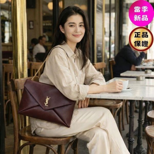 Saint Laurent 855802 YSL CASSANDRE 大款 亮面皮革信封包 酒紅色 Saint Laurent,Cassandre pouch,YSL鍊條包,酒紅色手拿包,義大利製造