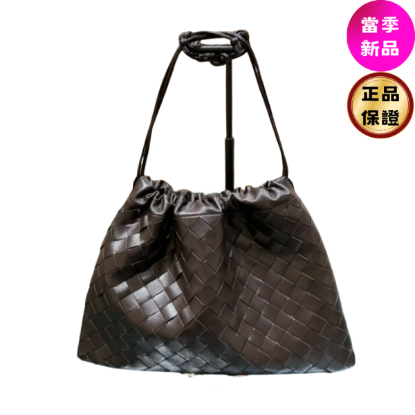 Bottega Veneta 796728 編織小牛皮抽繩福袋包  果仁棕色 Bottega Veneta、抽繩福袋包、編織包、小牛皮包、可變換背帶、平行輸入、精品平行輸入、100%真品、專櫃真品保證、精品折扣、優惠精品價格、限時優惠、快速配送、台灣精品代購