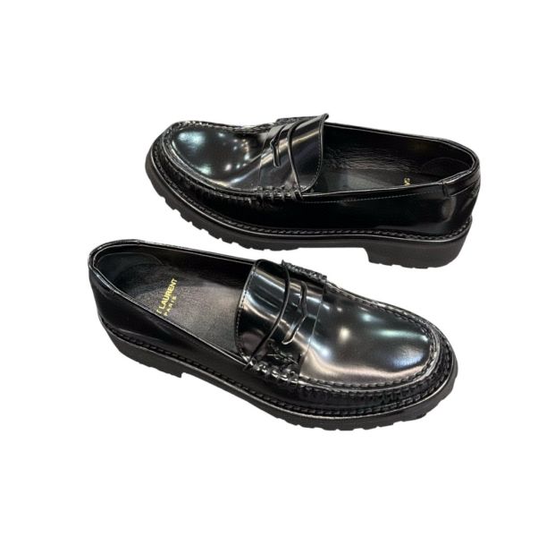 Saint Laurent 716556 YSL 女款 Le Loafer Monogram 鏡面皮革便士樂福鞋  黑色  EU 35/35.5/36.5/37 Saint Laurent樂福鞋,Le Loafer Monogram,YSL粗跟鞋,鏡面皮革樂福鞋,義大利精品女鞋,精品便士鞋推薦,黑色YSL樂福鞋,精品平行輸入,100%真品,限時優惠女鞋