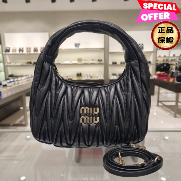 Miu Miu 5BC125 Wander Matelasse 納帕軟皮半月包  黑色 Miu Miu Wander Matelassé包,納帕軟皮半月包,Miu Miu經典包,時尚斜背包,精品女包