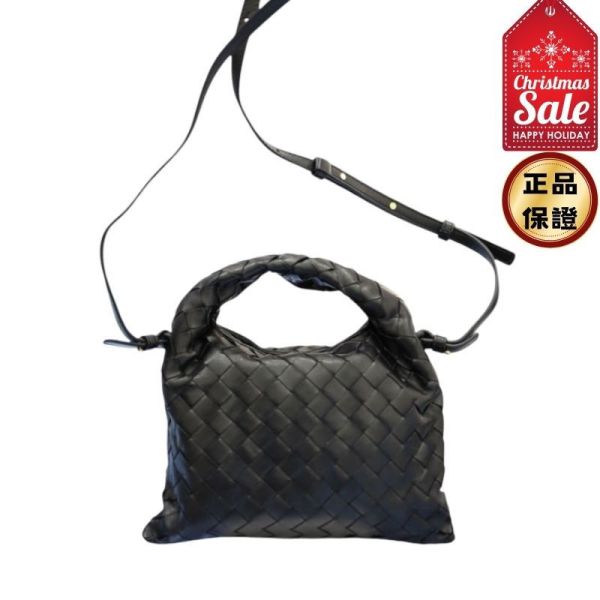 Bottega Veneta 777586 小款迷你 Hop 編織包 黑色 Bottega Veneta, Hop 包, Bottega Veneta 777586, Bottega Veneta 迷你包, 編織包推薦, 精品斜背包, 精品小包, 精品 IT BAG, 精品包推薦, 精品折扣, 優惠精品價格, 快速配送, 台灣精品代購, 平行輸入, 100% 真品, 專櫃真品保證
