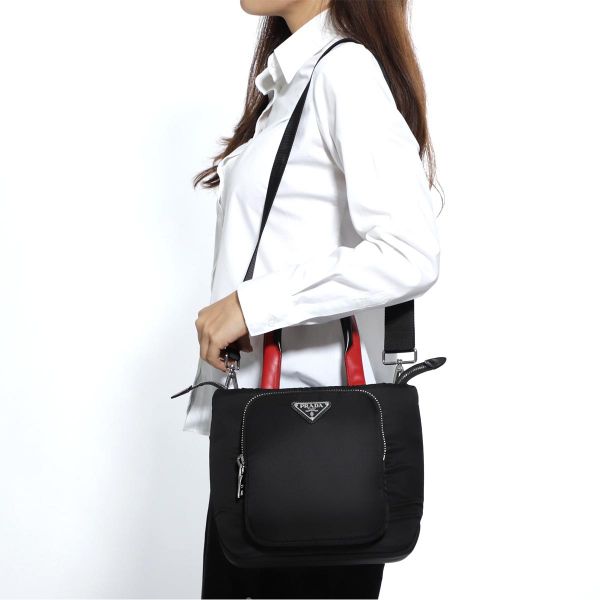 Prada 1BG270 Cargo 倒三角標厚尼龍小款水桶包 Bottega Veneta