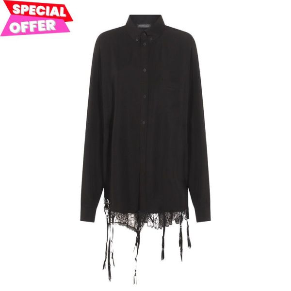 Balenciaga 831656 女款 Lingerie 蕾絲下擺流蘇拉鬚襯衫    黑色  FR36 S/38M Balenciaga女襯衫,Balenciaga內衣風襯衫,黑色絲滑襯衫推薦,精品襯衫穿搭,義大利製Balenciaga襯衫,女裝時尚層次穿搭,2025精品新品推薦,平行輸入真品,100%專櫃真品,限時精品優惠