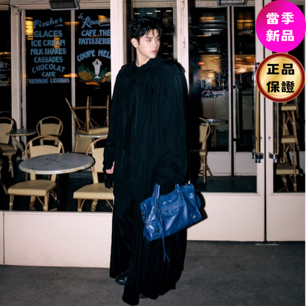 Balenciaga 823058 Le City 小羊皮中款機車包 礦物藍色 Balenciaga 手袋, 中款小羊皮包, 焦糖色 小羊皮編織包, 義大利手工, 低調奢華, 摩托風, 夏日時尚