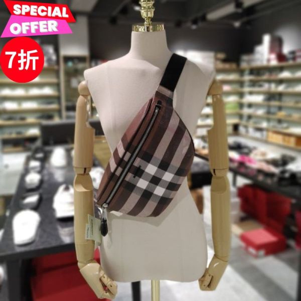 Burberry 80528061 Cason 格纹腰包  深樺木棕色 Burberry格紋腰包, Cason胸前包, 深樺木棕色腰包, 義大利製包款, 提花肩帶腰包, Burberry經典配件, 時尚輕旅行腰包, 百搭休閒包