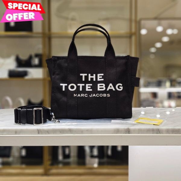 Marc Jacobs M0016493 小款帆布托特包  黑色/附長款肩背帶 Marc Jacobs Tote包, 帆布斜背包, 小款 Tote包, 紐約街頭包, 時尚迷你包, 美國設計包, 時尚斜背包