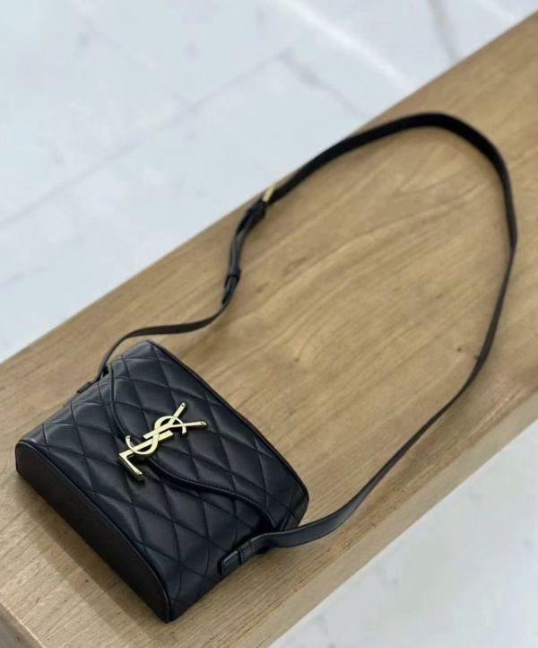 Saint Laurent 710080 YSL June 絎縫小羊皮 Box 包 