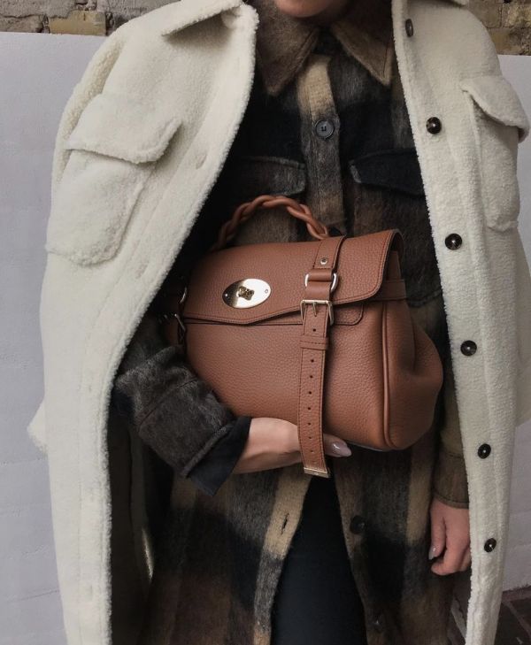 Mulberry HH6746 金屬扭鎖粗粒面小牛皮 Alexa 包  栗子色 