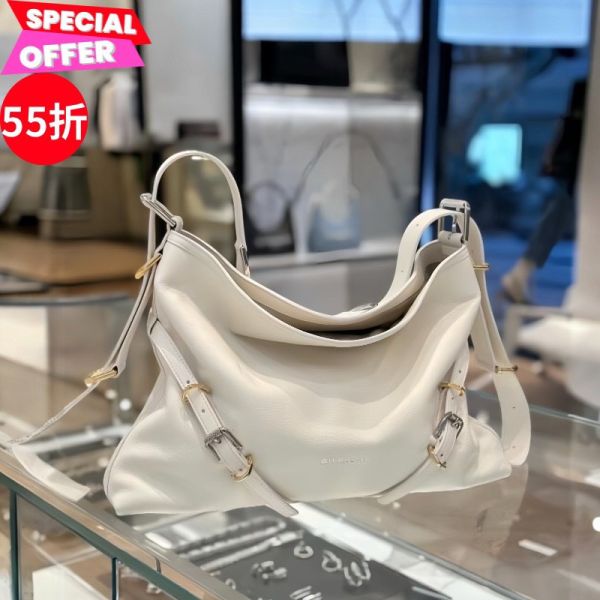 Givenchy 壓紋小牛皮中款 Voyou 包    象白色 Givenchy, Givenchy Voyou, Givenchy Voyou 中款包, Givenchy 壓紋小牛皮包, Givenchy 象白色包, Givenchy 斜背包, Givenchy A4 可放包, iPad 13 可放包款, Givenchy 精品包, Givenchy 包包價格, Givenchy Voyou 評價, 精品包款推薦, 精品包價格, 平行輸入, 精品平行輸入,