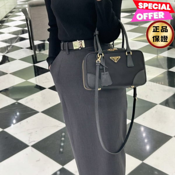Prada 1BB155 中款 Re-Nylon 及 Saffiano 1978皮革保齡球包 黑色/附可拆卸長肩帶 Prada Re-Edition 1978 手袋, 中號 Re-Nylon 手袋, 可持續時尚, Saffiano 皮革手袋, Prada 經典款, 搪瓷三角標誌手袋, 可拆肩背帶, Prada 奢華包款