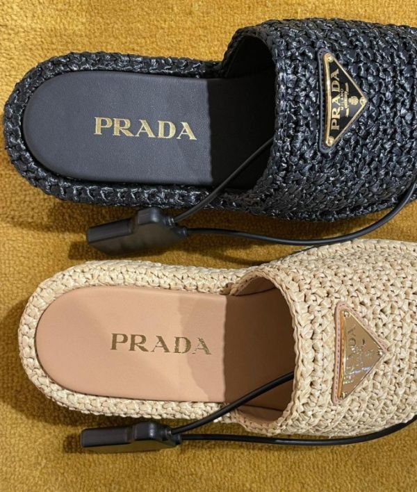 Prada 1XZ7612 女款鉤編厚底拖鞋  米色   IT 35/36/37/38/39 Prada 1XZ7612 女款鉤編厚底拖鞋  米色