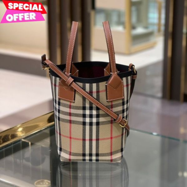 Burberry 80704611 迷你 London 水桶包  棕色 Burberry London 托特包, 迷你格紋包, 棉質帆布包, 義大利製小牛皮包, 多功能手提包, 時尚斜背包, Burberry 經典托特包