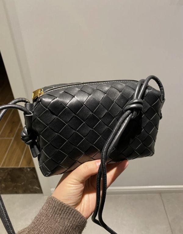 Bottega Veneta 723547 迷你 Loop 相機包  Space 