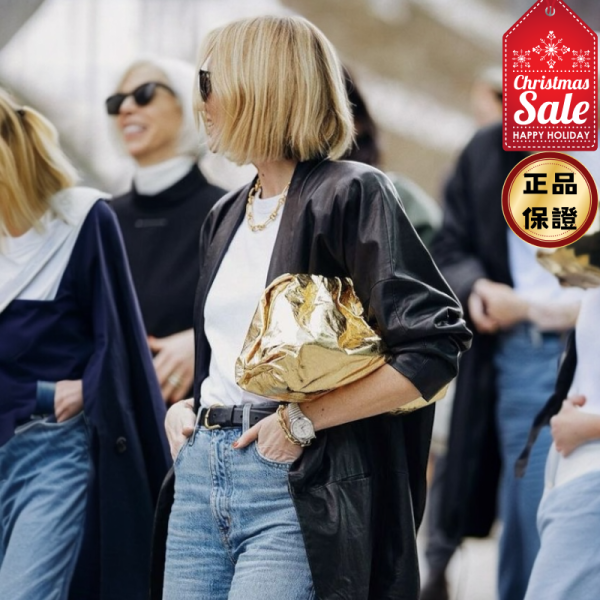 Bottega Veneta 576227 大款納帕小牛皮 Pouch包  金色 Bottega Veneta Pouch包, 小牛皮雲朵包, 大款 Pouch包, 金色雲朵包, 義大利手工包, 低調奢華包, 時尚手拿包