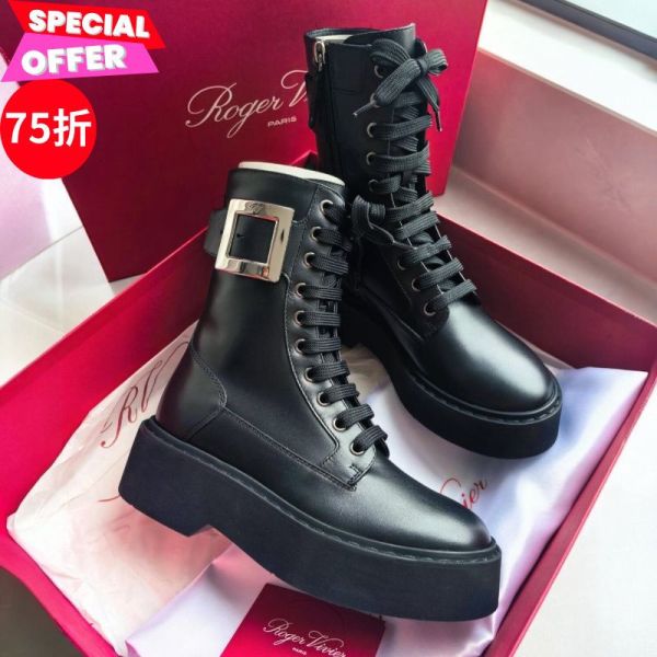 Roger Vivier 女款 Viv' Rangers 金屬搭釦牛皮戰鬥靴  IT 36/36.5/37.5/38/39/40 Roger Vivier戰鬥靴, Viv' Rangers金屬扣靴, 義大利製牛皮靴, 都市風戰鬥靴, 黑色高外底靴, Roger Vivier時尚靴履, 女性個性靴款, 時尚耐用靴履, 秋冬戰鬥靴推薦