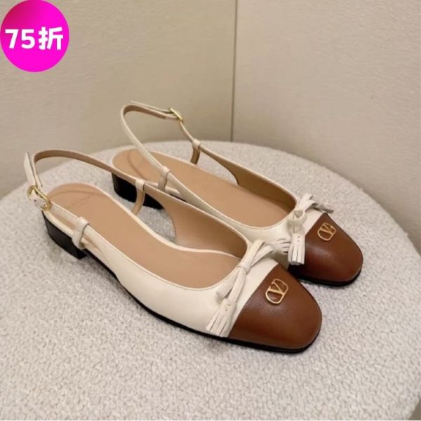Valentino Garavani Valet Du Roi 2.5 公分高芭蕾平底鞋   雙色  EU36/36.5/37/37.5/38/38.5/39/40/41 Tory Burch、草編鞋、164724100、白色鞋、棉質鞋、度假風鞋、圓頭設計、綁帶鞋、麻底鞋、精品鞋履推薦、精品鞋履評價、精品鞋履價格、平行輸入、100%真品、專櫃真品保證、限時優惠、精品鞋履哪裡買