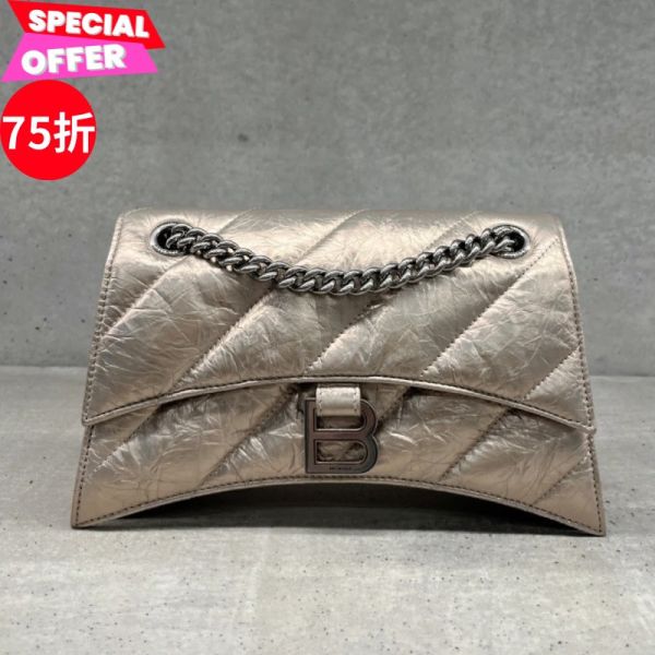 Balenciaga 781920 小款 Crush 絎縫鏈條包     香檳金 Balenciaga、Crush Chain、菱格紋包、鏈帶包、小牛皮包、精品包包、平行輸入、精品平行輸入、100%真品、專櫃真品保證、精品折扣、優惠精品價格、限時優惠、快速配送、台灣精品代購