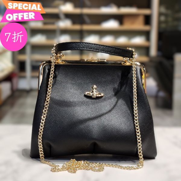 Vivienne Westwood Granny Frame 經典復古手提包  黑色 Vivienne Westwood Granny Frame Purse, 復古手提包, PU皮革包, 吻合鎖扣設計, Saffiano壓紋, 可拆卸鏈帶, 時尚經典包, 英國設計品牌